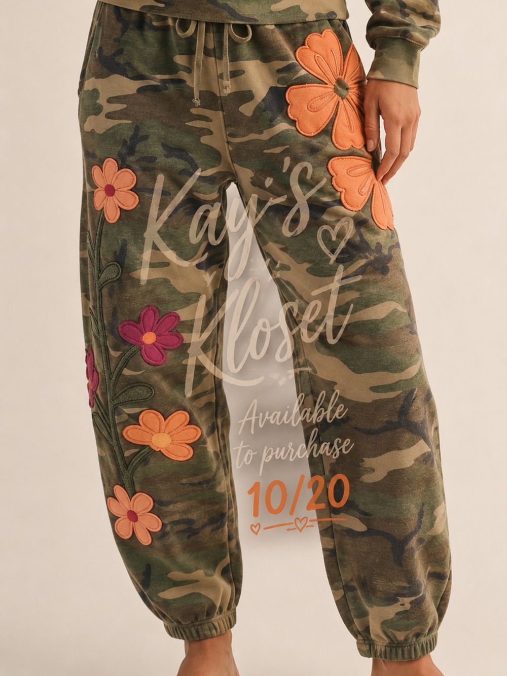 BF92–(ETA 10/20)🖤🤎💚Floral Camo Joggers with Pink & Orange Appliqués
